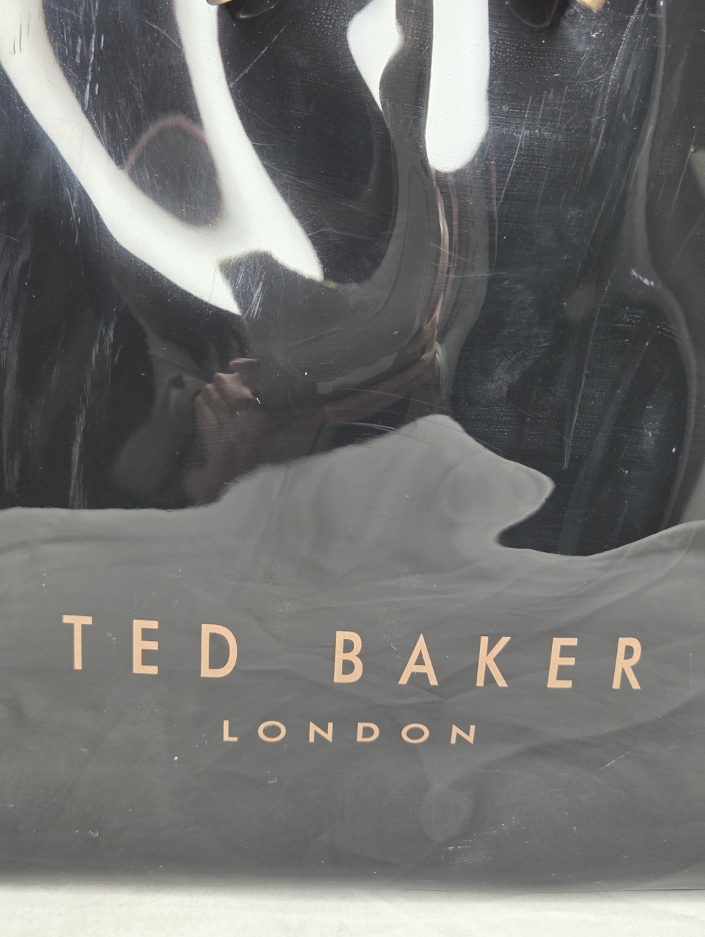 Ted Baker London Patent PVC Tote Bag Gold Bow In Glossy Black Finish - Picture 6 of 16
